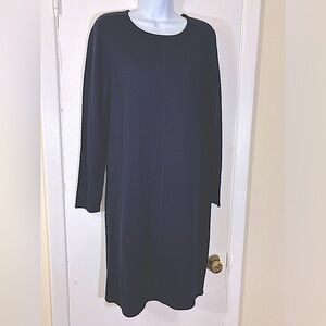 Nina Leonard Sweater Dress ,Navy Blue Scoop Neck,Center Seam.Woman’s Size Medium